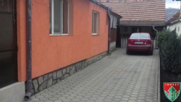 casa-de-vanzare-5-camere-in-sibiu-cu-gradina-de-500mp-1